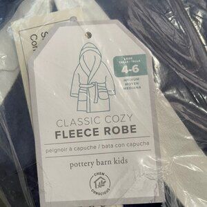 Giftable Pottery Barn Kids Classic Cozy Fleece Robe Size 4-6 Medium